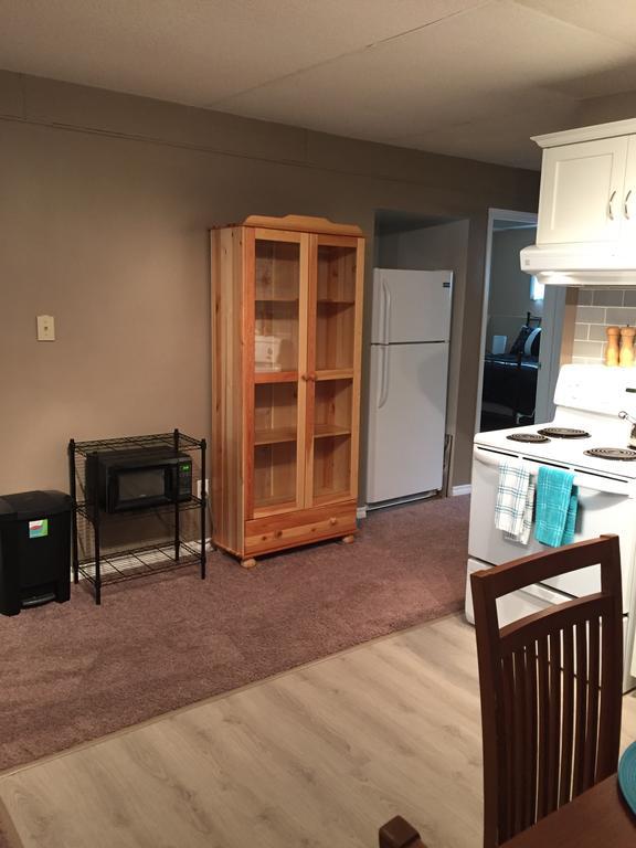 Newly Renovated Basement Suite! Lethbridge Exterior foto