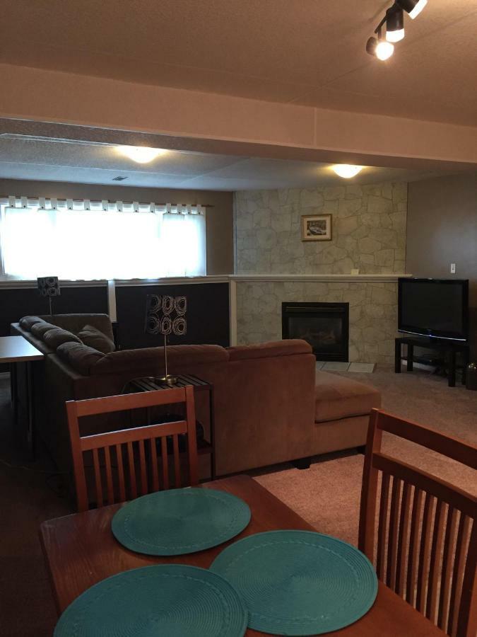Newly Renovated Basement Suite! Lethbridge Exterior foto