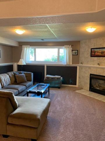 Newly Renovated Basement Suite! Lethbridge Exterior foto